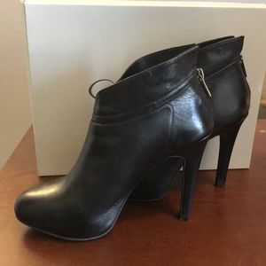 Jessica Simpson Aggie Black Leather Booties